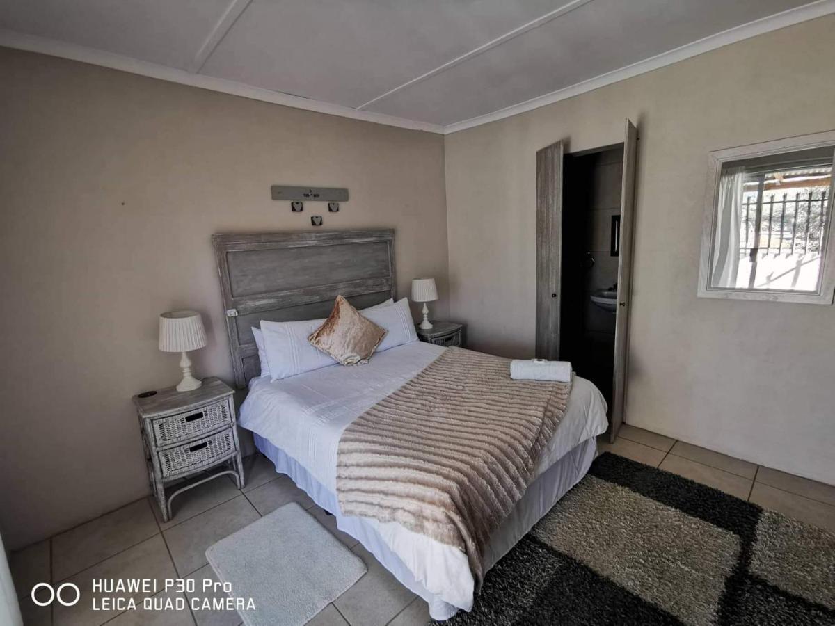 Calvinia Akkerdam Bed And Breakfast المظهر الخارجي الصورة